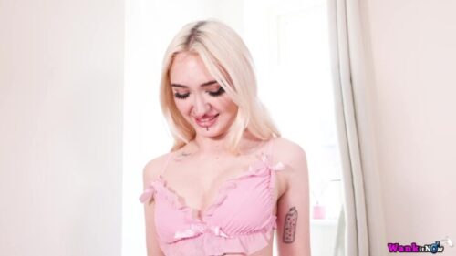 WankItNow – Kitty Marie Dont Get Distracted