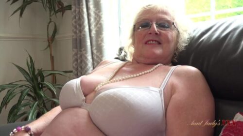AuntJudysXXX – Your Landlord Claire Lets You Work Out A Sexy Deal