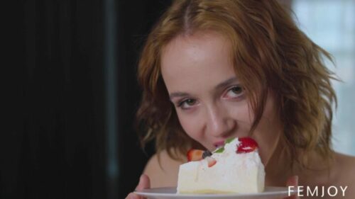 FemJoy – Rokki The Cake