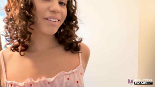 Bang RealTeens – Fresh Teen Nico Luva Gets Her Cunt Fucked