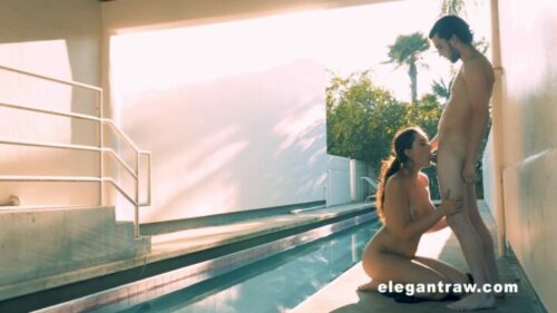 ElegantRaw – Anastasia Black Swimmer