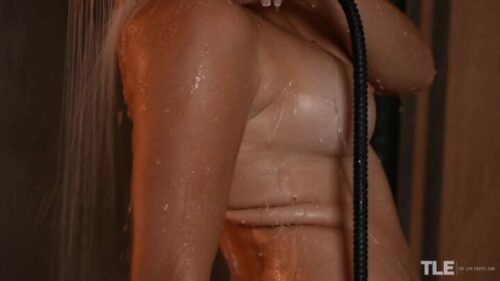 TheLifeErotic – Chloe Lapiedra Pink And Wet 2