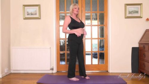 AuntJudys – Amy’s Workout Includes Lots of Pierced Pussy Play