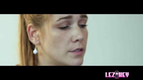 LezKey – The Ultimate Lesbian And Solo Collection