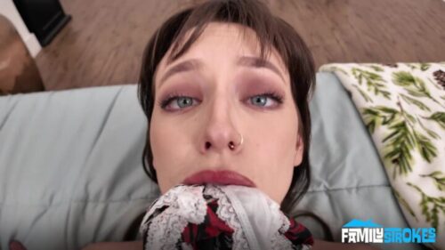 DadCrush – Lana Smalls Teaching My Goth Stepdaughter That Daddy Is All She Needs.