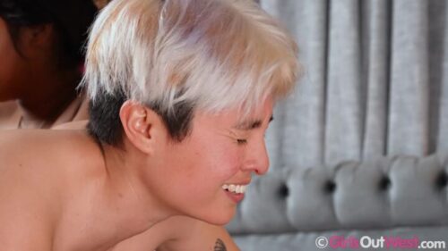 GirlsOutWest – Alexis And Harry Pink Meet Up