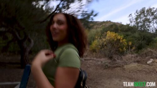 Thickumz – Willow Ryder Bubble Butts In the Great Outdoors: Willow Fucks a Stranger