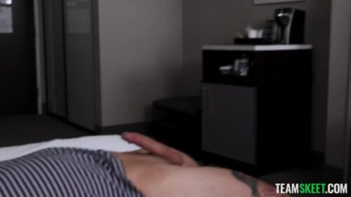 Thickumz – Aria Banks “I’ve Never Fucked a Stranger Before.” Bubble Butts & Swan Boats!
