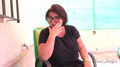 AuntJudys – POV : An Outdoor Meeting with Boss Babe JoJo Takes A Wild Turn in Your Favor