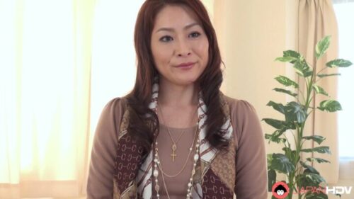 JapanHDV – Elegant MILF Yuri Kawana Enjoying Herself