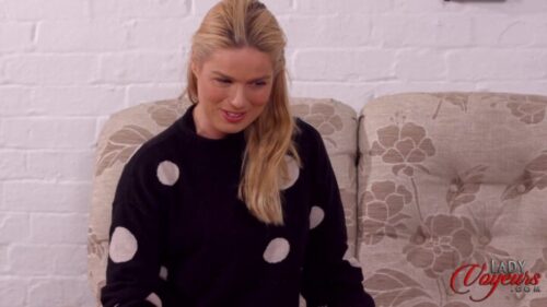 LadyVoyeurs – Lottie Lalay Blue Ball Therapy