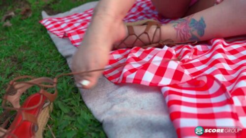 PornMegaLoad – Picnic in the Country with Jas Yordanov
