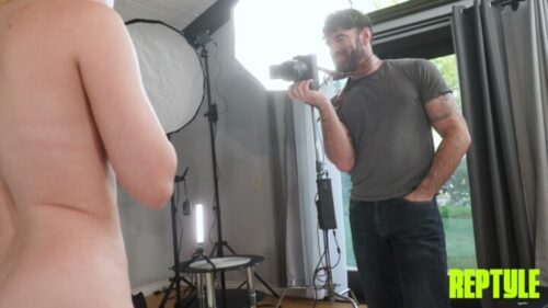 ReptyleLabs – Dez Hansen Concept: Perverted Photoshoot (Her Boyfriend Doesn’t Know!)
