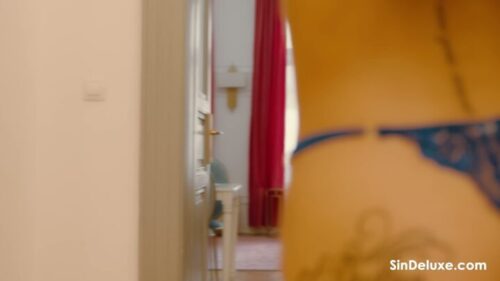 SinDeluxe – Nicole Sweet And Mini Mitzix Erotic sinners in sexy lingerie